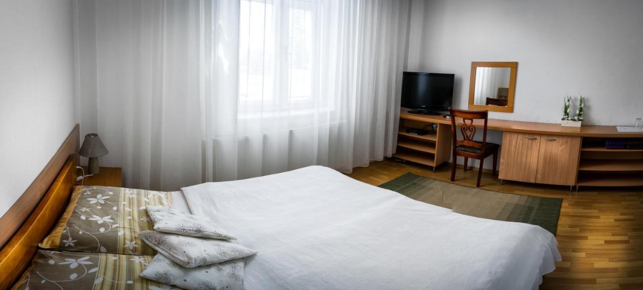 Penzion Marco Polo Vrútky Exteriér fotografie