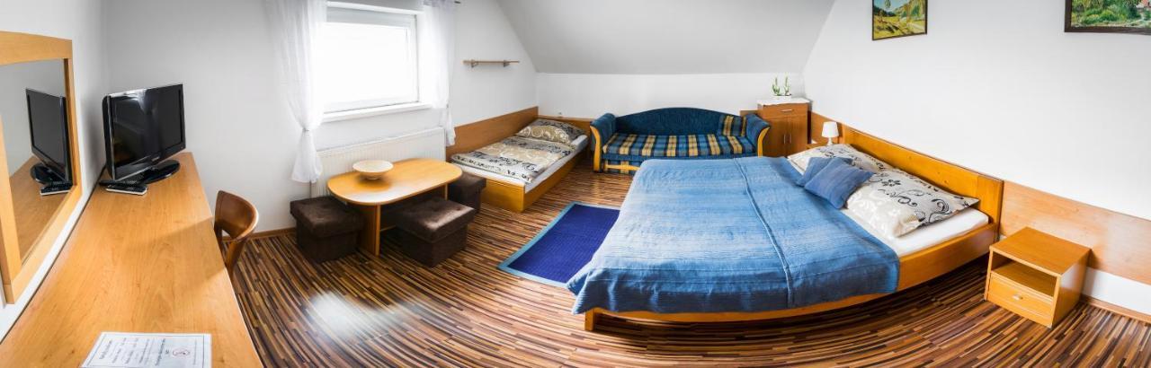Penzion Marco Polo Vrútky Exteriér fotografie